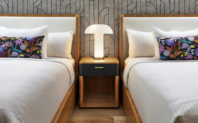 photo 5 of Elan Hotel