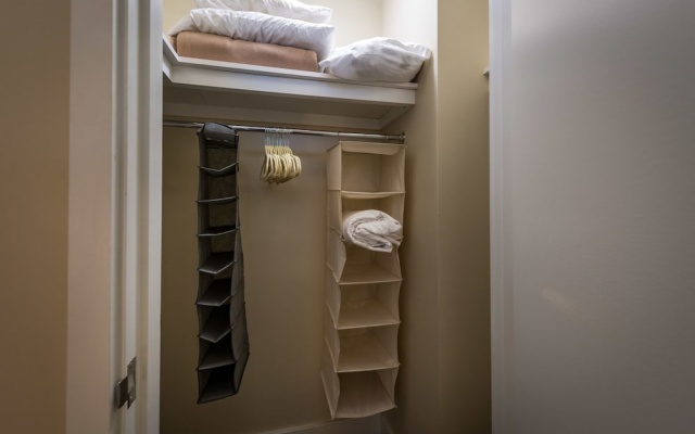 photo 3 of Elegant Suites in Westland Avenue