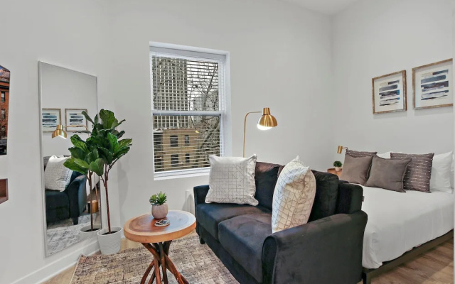 photo 3 of Elite Studio Apt near Shops in Uptown
