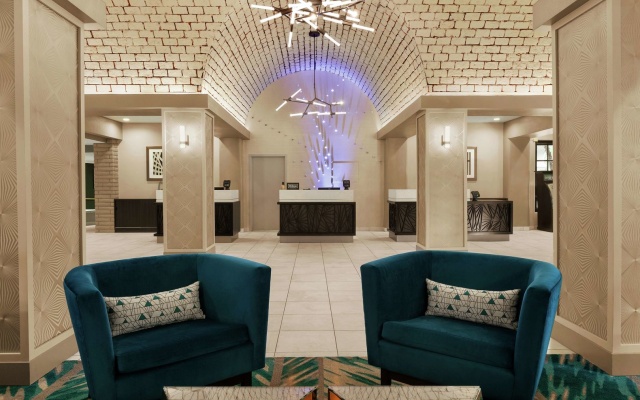 photo 2 of Embassy Suites Arcadia Pasadena
