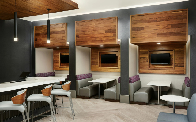 photo 4 of Embassy Suites by Hilton Atlanta Airport North