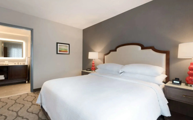 photo 3 of Embassy Suites by Hilton Chicago Naperville