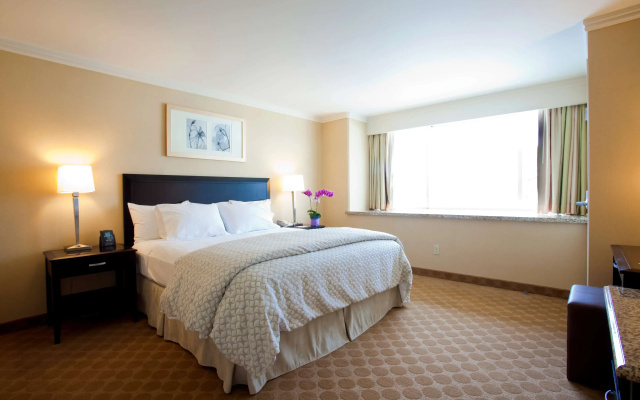 photo 4 of Embassy Suites Los Angeles - Glendale