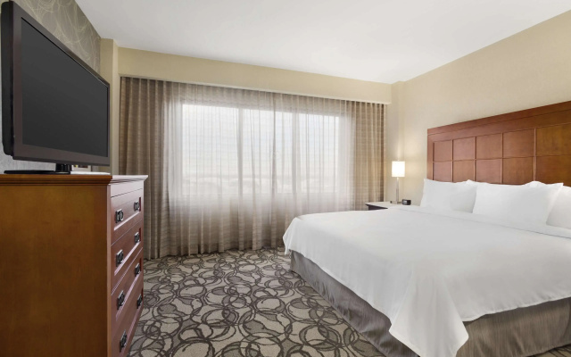 photo 5 of Embassy Suites by Hilton San Antonio Airport