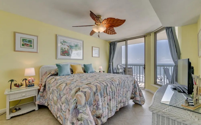 photo 4 of Emerald Cove by Condo-World