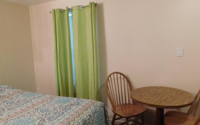 photo 3 of Emerald Isle Motel