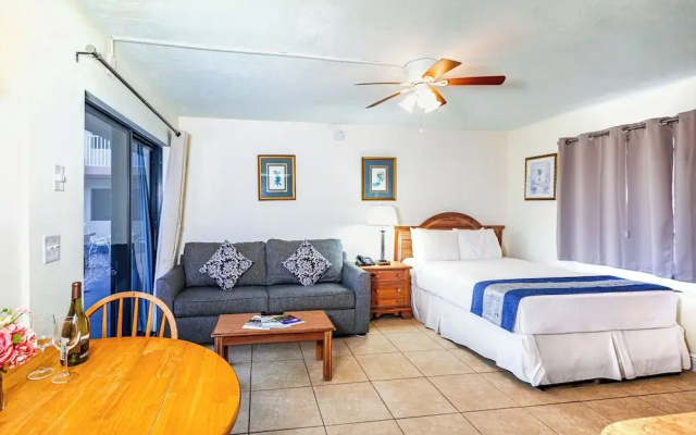 photo 4 of Emerald Seas Deerfield Beach Club