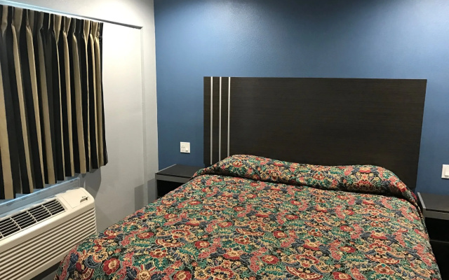photo 2 of Empire Inn Motel