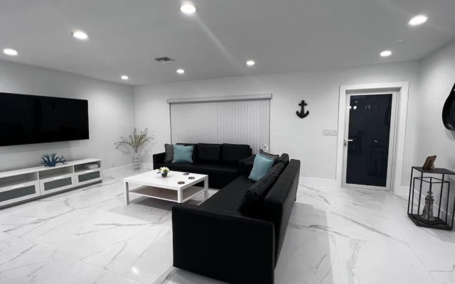 photo 3 of Entire House - 5 Minutes to the Beach and FLL Airport