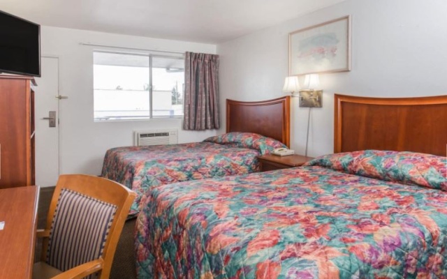 photo 4 of Rodeway Inn