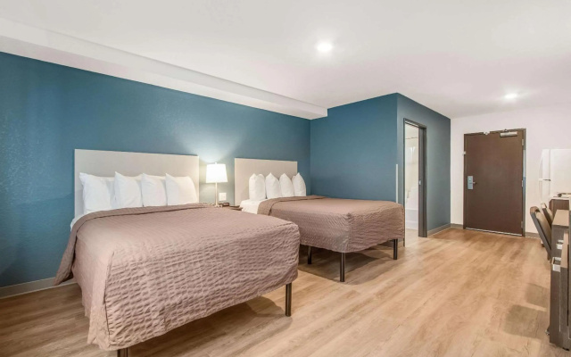 photo 3 of WoodSpring Suites Doral Miami Airport