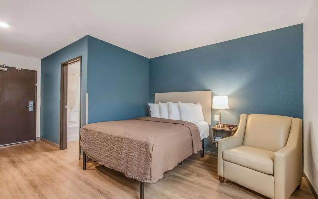 photo 4 of WoodSpring Suites Doral Miami Airport