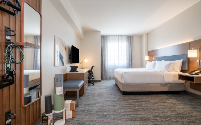 photo 5 of EVEN Hotel Miami - Doral Area, by IHG