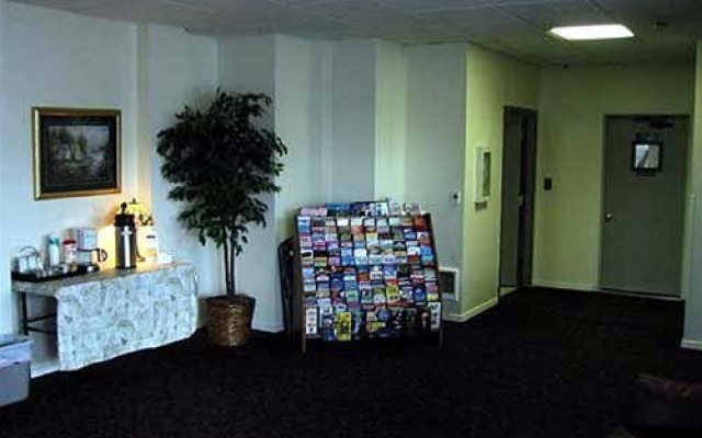 photo 2 of Everspring Inn