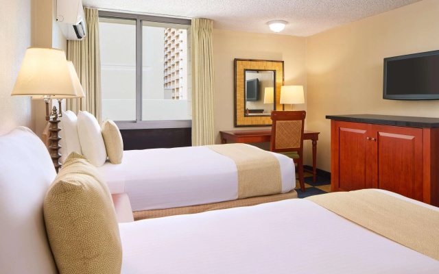 photo 4 of Ewa Hotel Waikiki