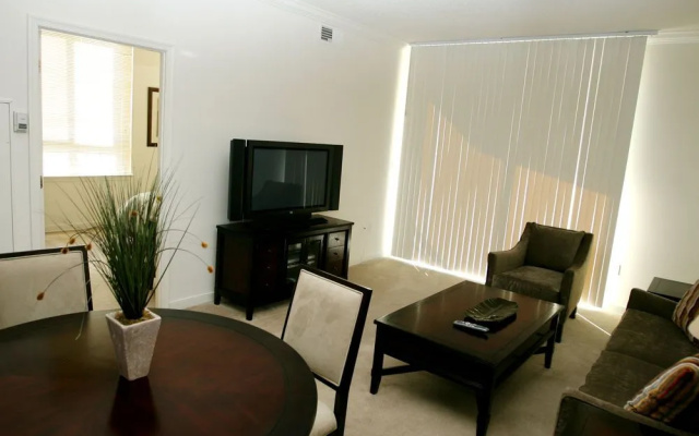 photo 3 of Global Luxury Suites at Pentagon City North