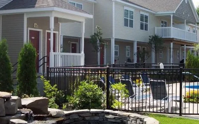 photo 4 of Oak Hill Apartments LLC