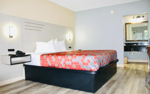 photo 2 of Milan Inn & Suites