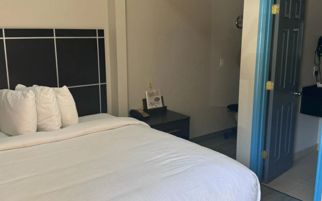 photo 2 of Executive Inn Crystal City