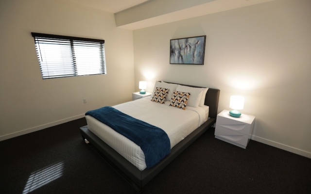 photo 3 of Executive Suites