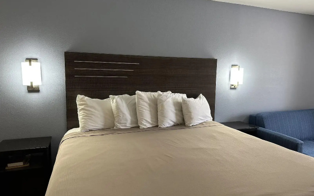 photo 3 of Express Inn & Suites