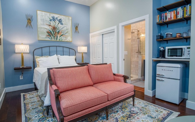 photo 3 of Exquisite Studio Guesthouse Near Downtown s Core
