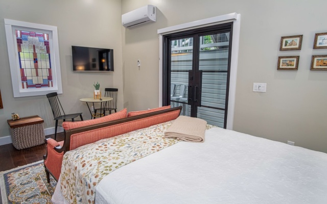 photo 4 of Exquisite Studio Guesthouse Near Downtown's Core!