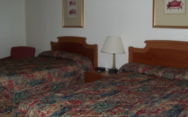 photo 2 of Budget Inn & Suites