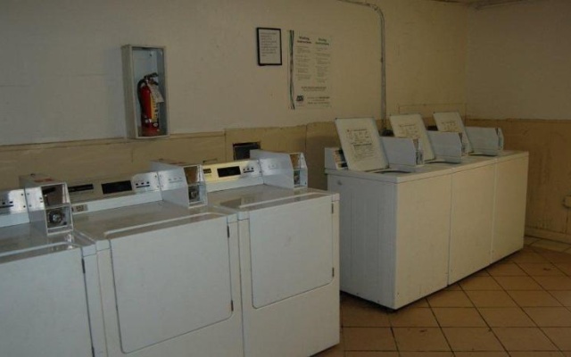 photo 2 of Extend A Suites Baton Rouge
