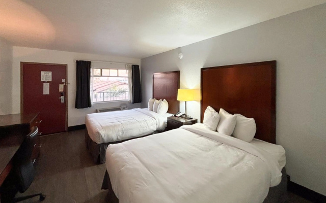photo 5 of Motel 6 Mesa, AZ - Downtown