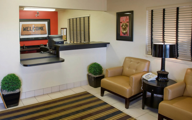 photo 2 of Extended Stay America Suites Arlington