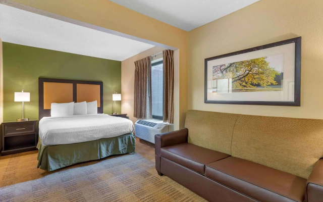 photo 4 of Extended Stay America Select Suites Atlanta Kennesaw