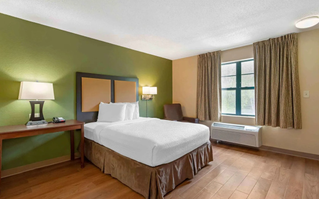 photo 5 of Extended Stay America Suites Atlanta Perimeter Crestline