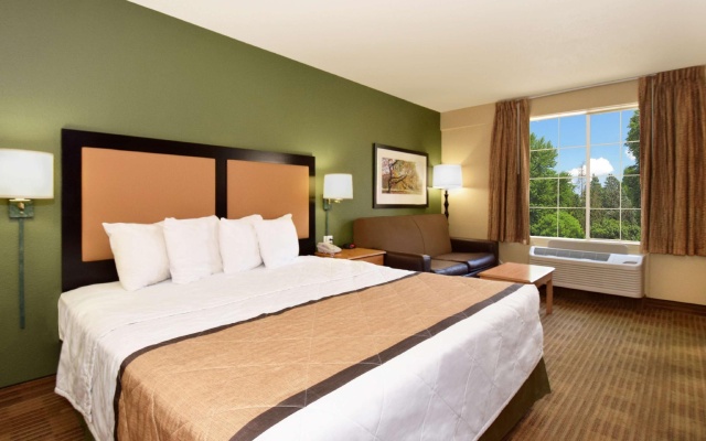 photo 2 of Extended Stay America Suites - Birmingham - Perimeter Park South