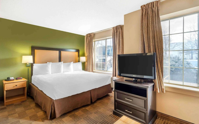 photo 4 of Extended Stay America Select Suites Chicago Westmont Oak Brook
