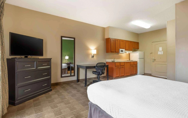 photo 3 of Extended Stay America Suites - Dallas - Frankford Road