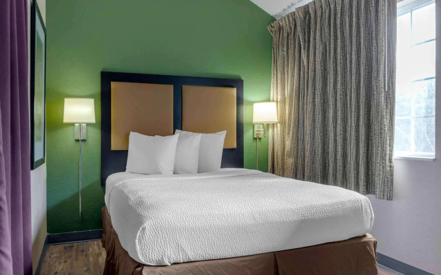 photo 3 of Extended Stay America Suites Dallas Plano Parkway