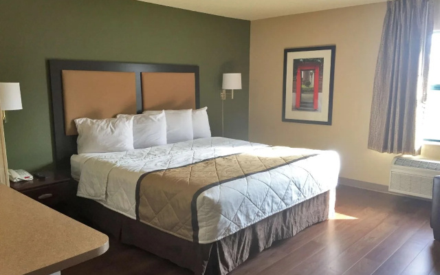 photo 4 of Extended Stay America Select Suites Detroit Novi Haggerty Rd