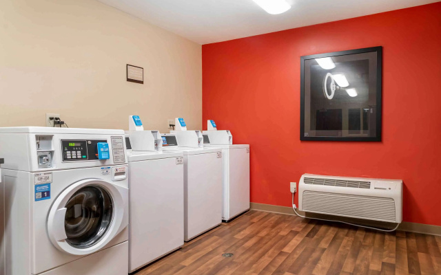 photo 3 of Extended Stay America Select Suites Detroit Sterling Heights