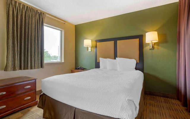 photo 5 of Extended Stay America Select Suites - Houston - Sugar Land