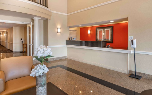 photo 2 of Extended Stay America Suites Indianapolis Northwest I465