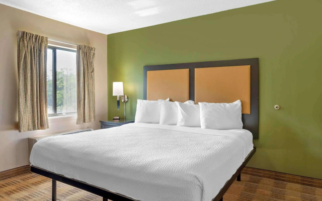 photo 3 of Extended Stay America Suites Indianapolis Northwest I465
