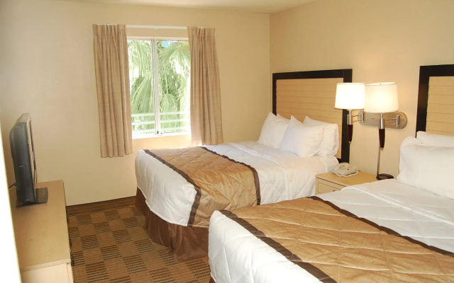 photo 2 of Extended Stay America Suites - Las Vegas - Valley View