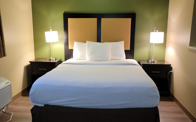 photo 3 of Suburban Studios Cary – RDU Airport