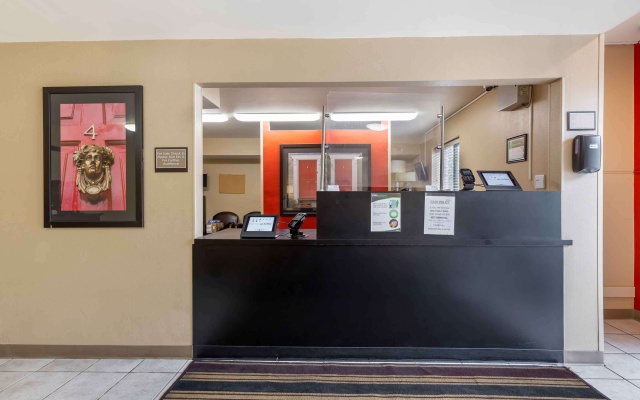 photo 2 of Suburban Studios Copley Akron West