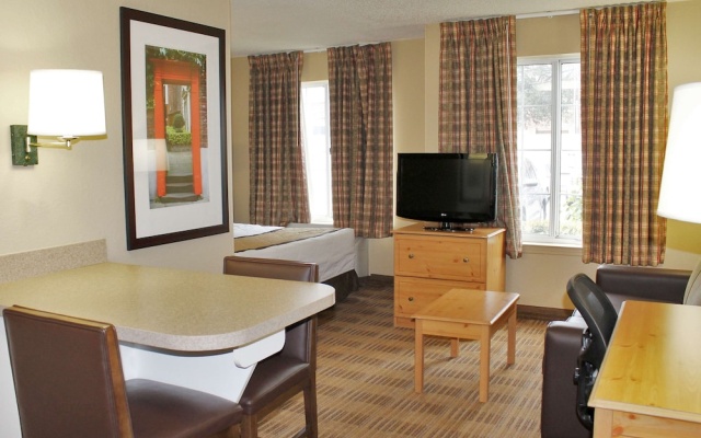 photo 3 of Extended Stay America - Detroit - Auburn Hills-University Dr