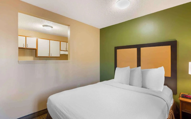 photo 4 of Extended Stay America Detroit Warren