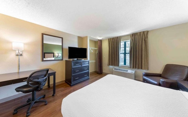 photo 3 of Extended Stay America Indianapolis North Carmel