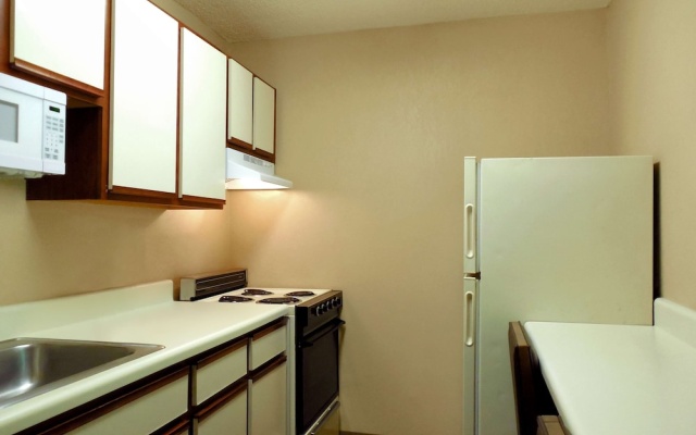 photo 2 of Southpoint Suites