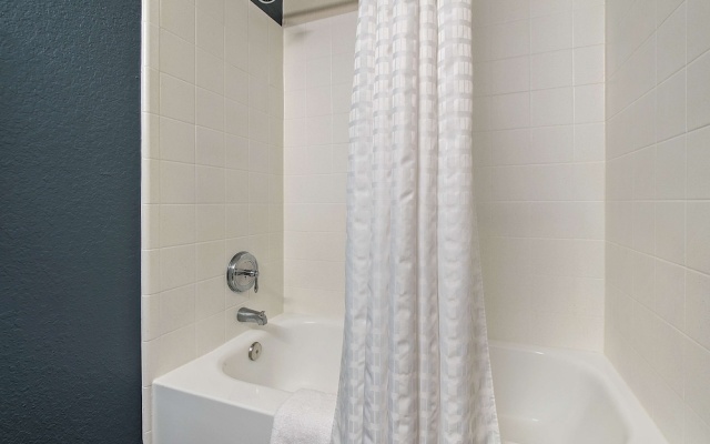 photo 5 of Extended Stay America Miami Airport Blue Lagoon